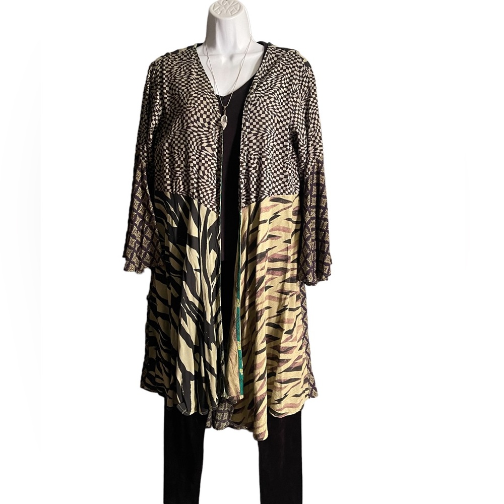 NWT.  CARDIGAN by Sacred Threads. L/XL.  LG/CL/GR01.    222622 - Picture 4 of 4